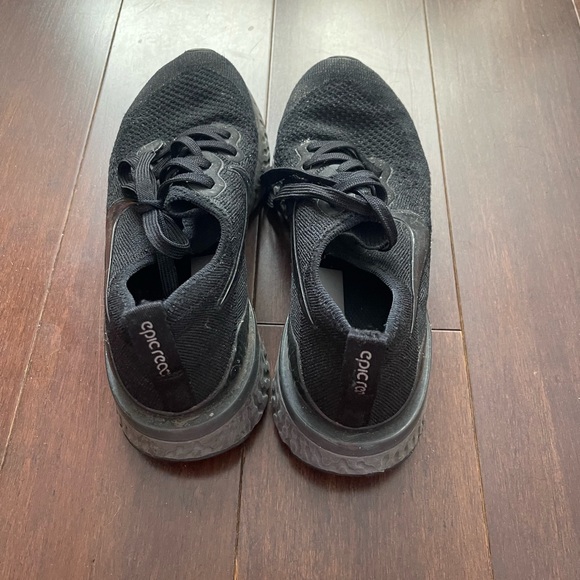 Nikes - Picture 2 of 4